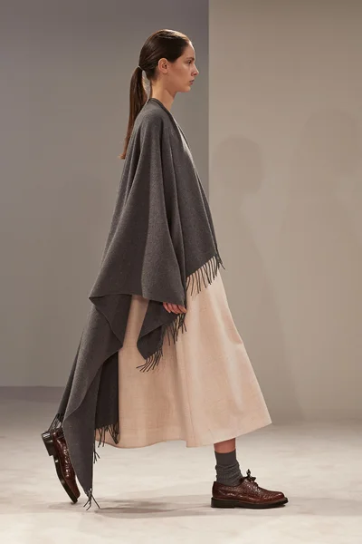 Look 12